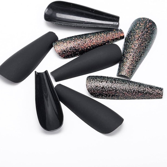 Matte Black & Glitter Nails - Picture 3 of 5